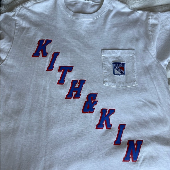 Kith White Tee with New York Rangers Patch - Picture 1 of 3